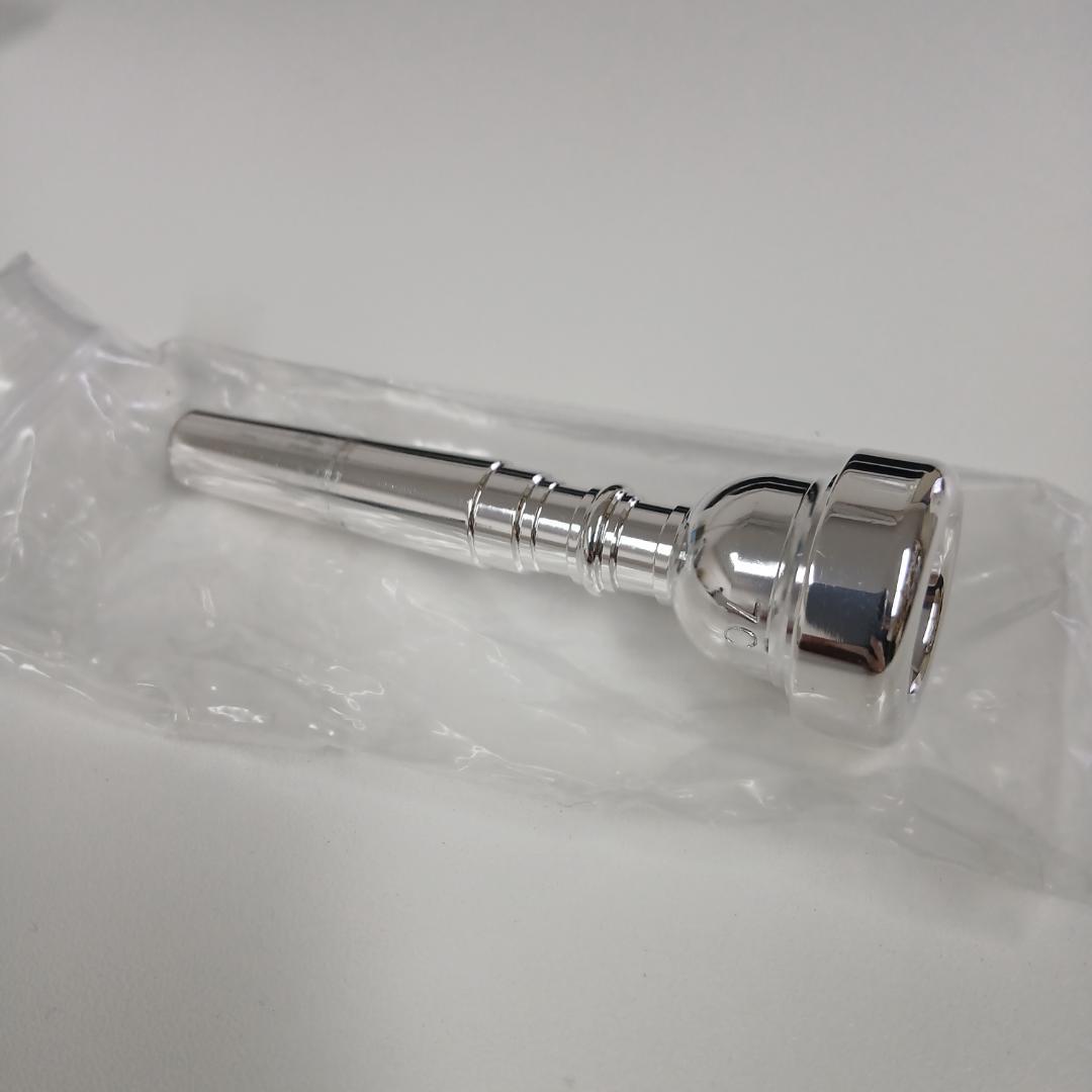 【ジャンク】シルバートランペット ケース付き