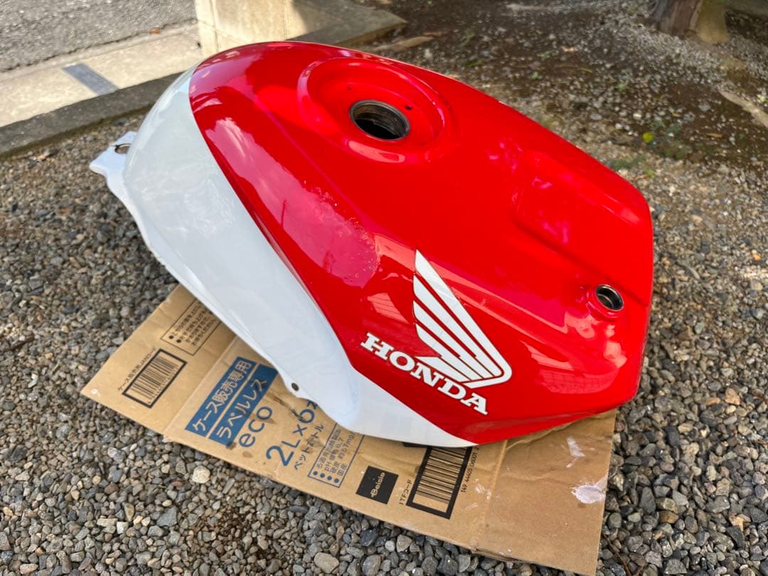 Honda VFR400R nc30 タンク