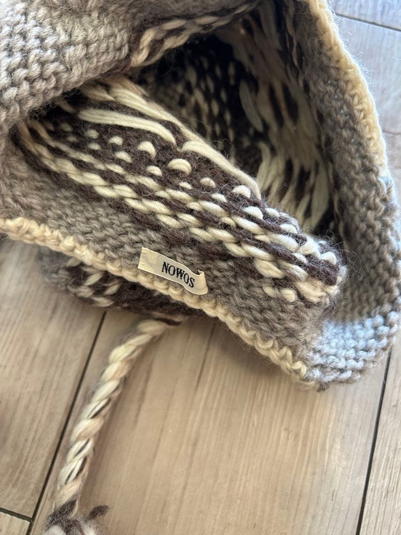 nowos 編み込みニット帽 耳あて付き