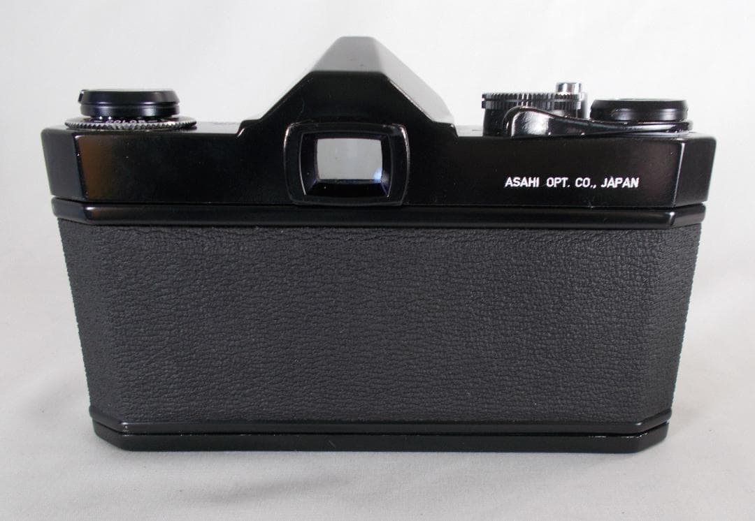 フィルムカメラ 整備済　Pentax SP　+ レンズ 28mm　P273