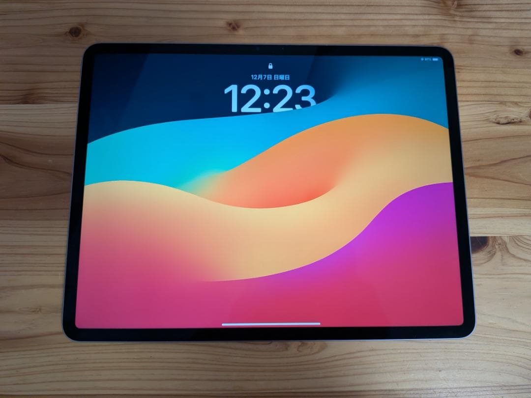 【美品】iPad Air (M2) 13インチ 128GB Wi-Fi