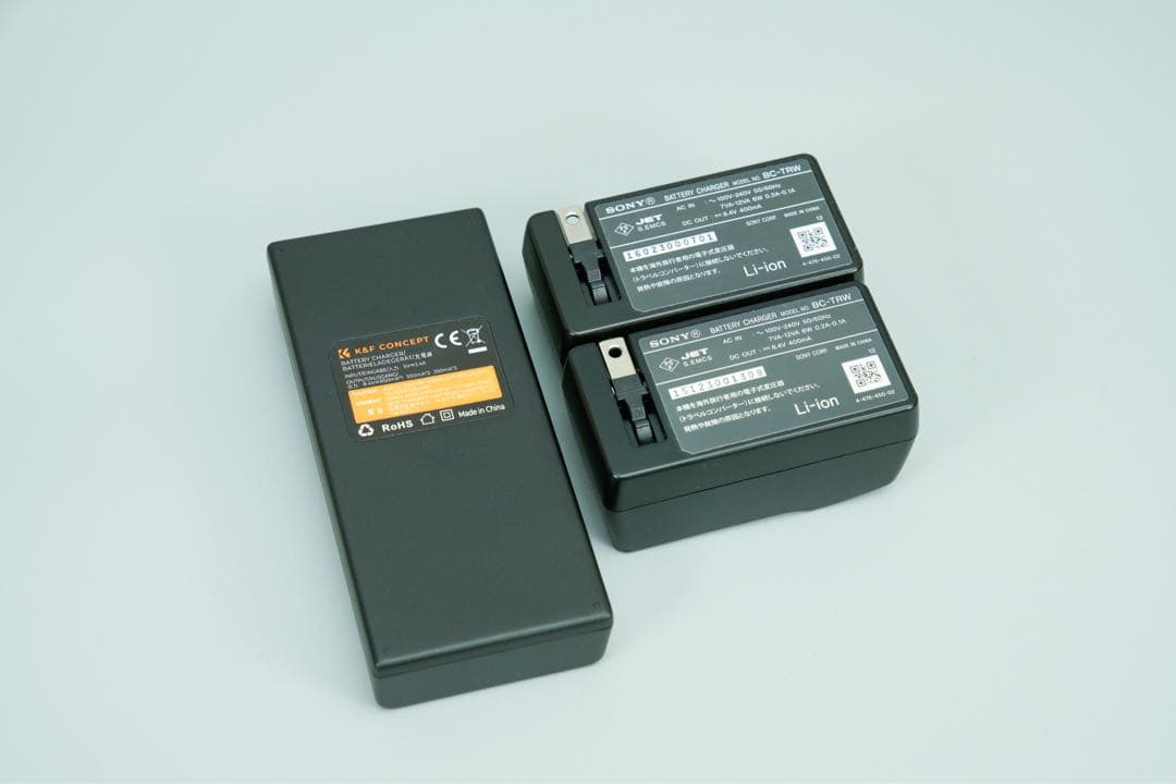 完動品・少シャッター3052回SONY α7RM2純正バッテリー7個+VGセット