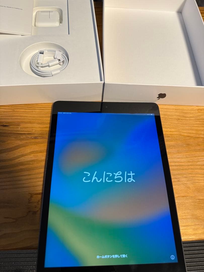 iPad本体 iPad 32GB (7th Generation) Wi-Fi