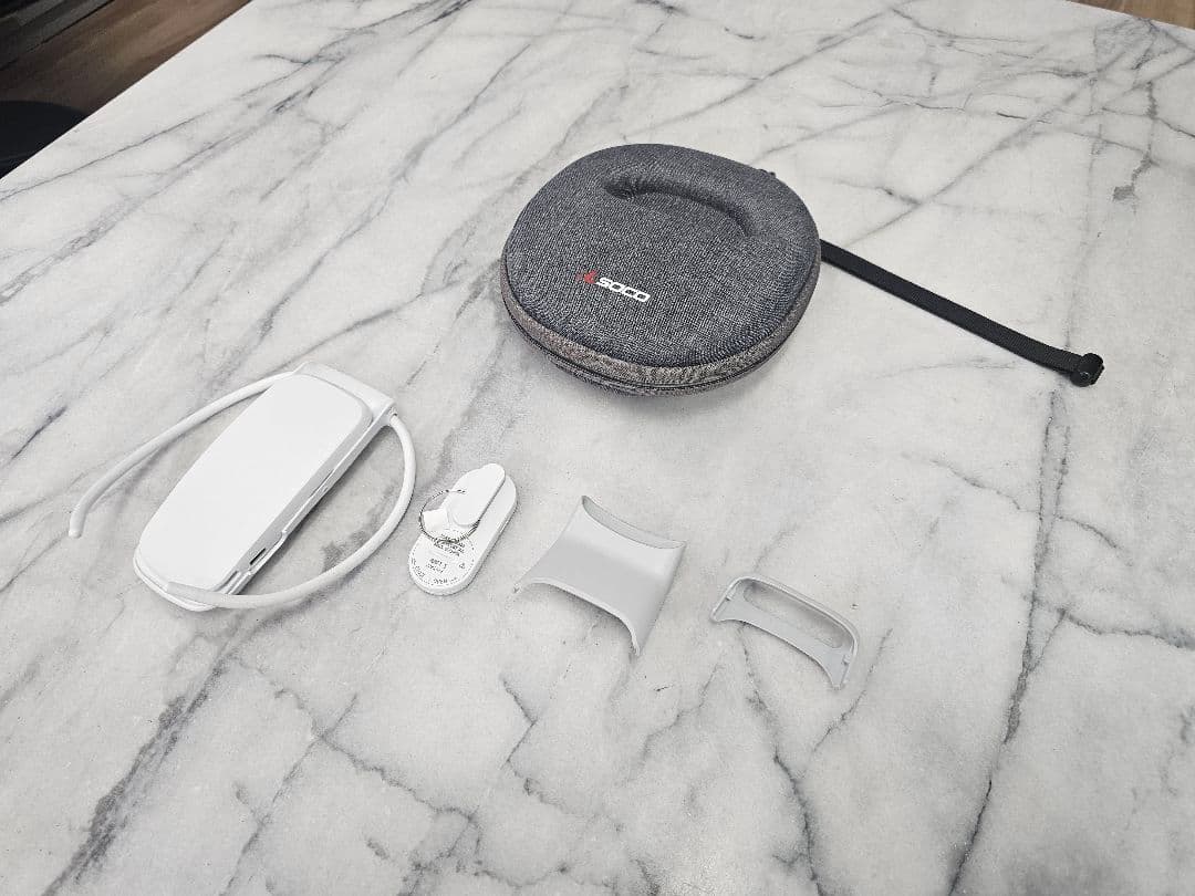 REON POCKET 5（レオンポケット5）ウェアラブル　収納ケース付き