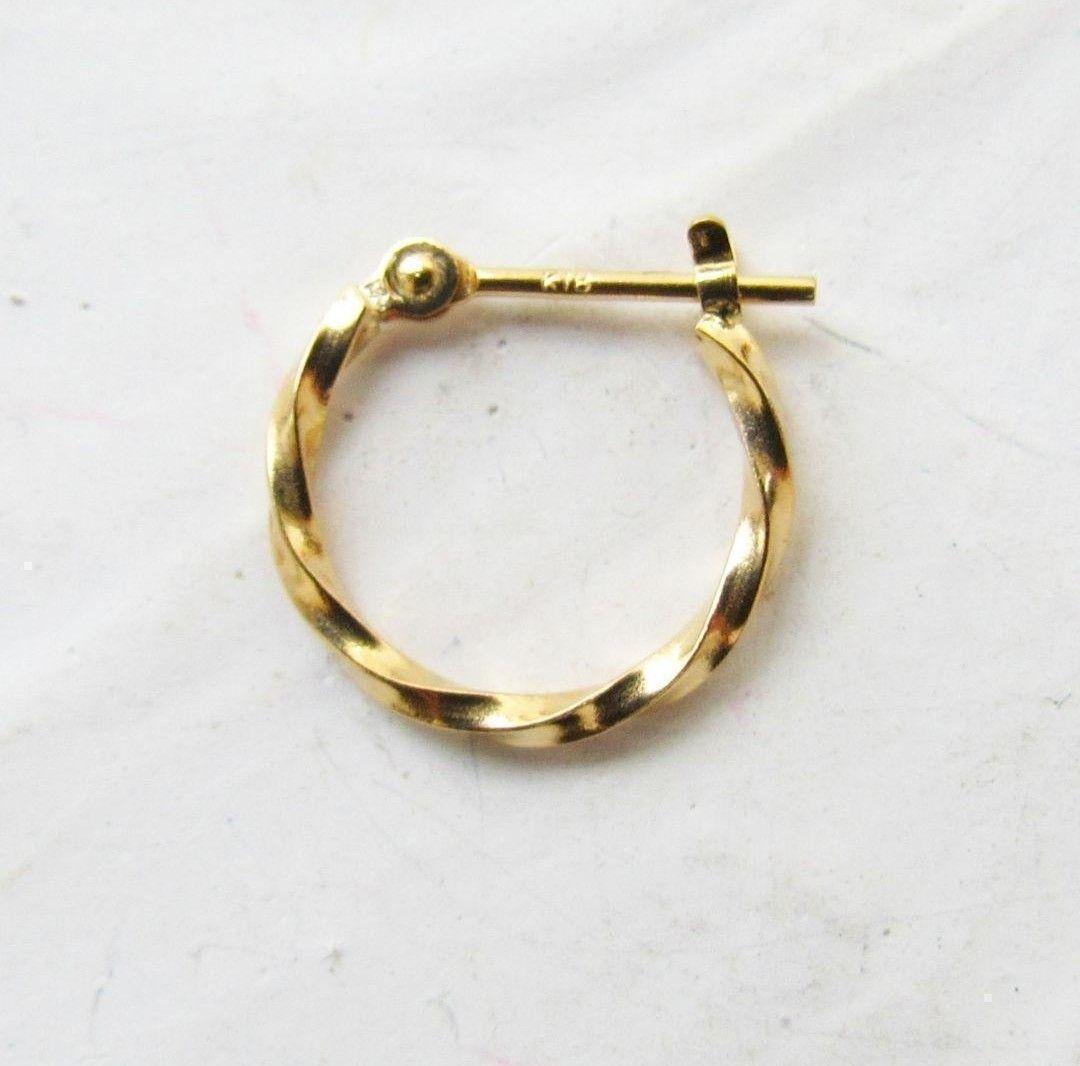 K18 フープピアス　ツイスト　ピアス　フープ　18K　18KYG　刻印