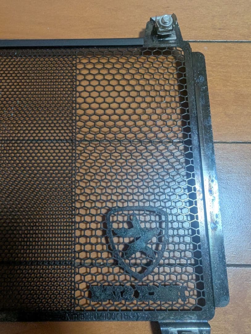 Ninja400 トリックスター ラジエーターコアガード