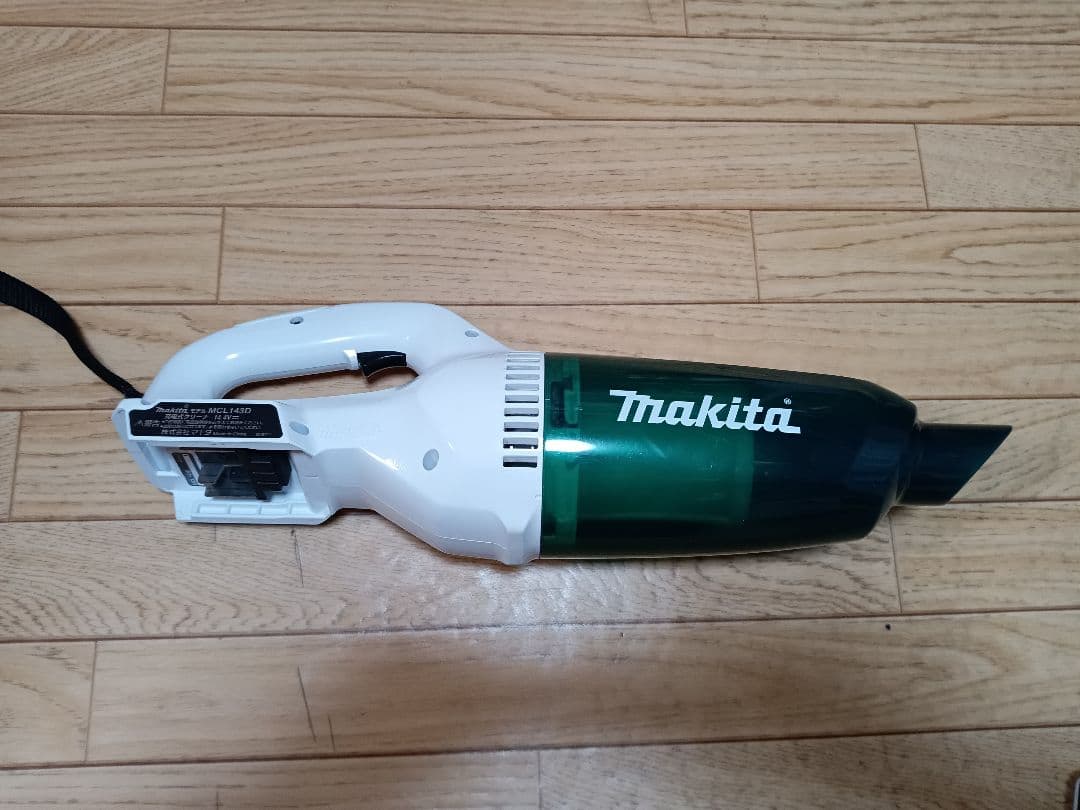 マキタ 充電式クリーナー MCL143D 14.4V　バッテリー、充電器付