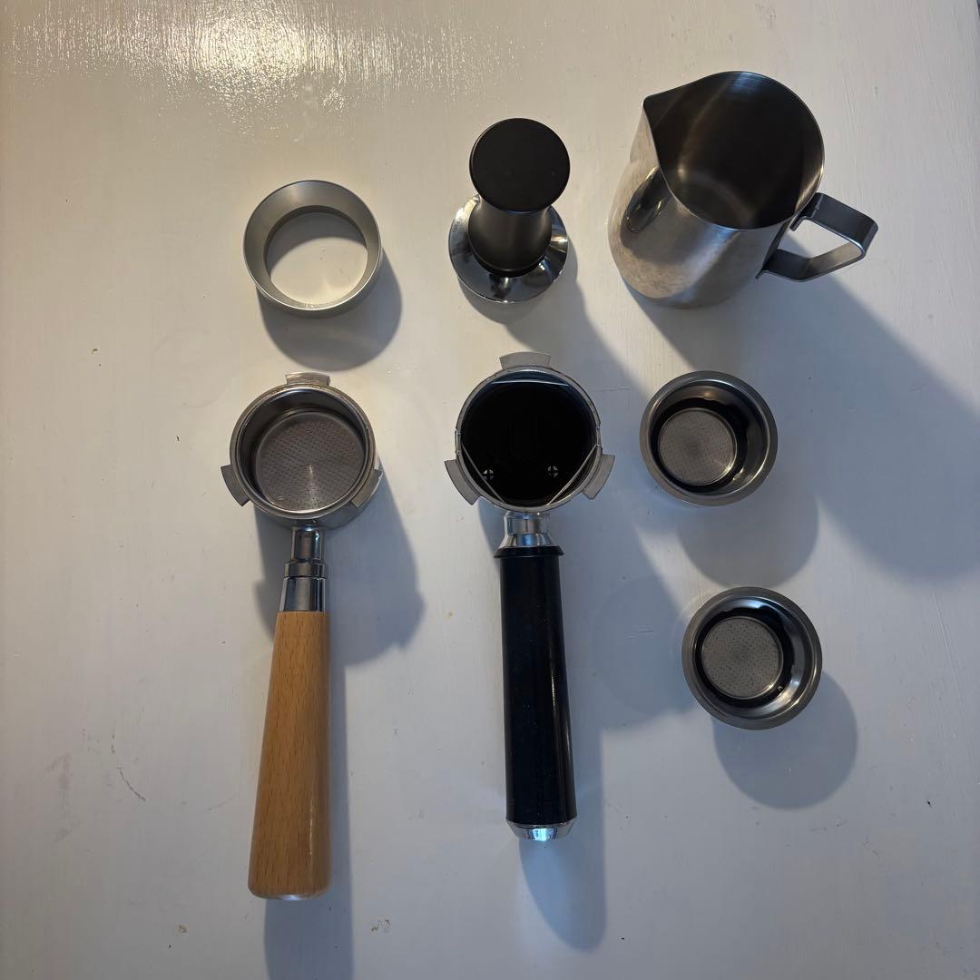 De'Longhi デディカ EC680