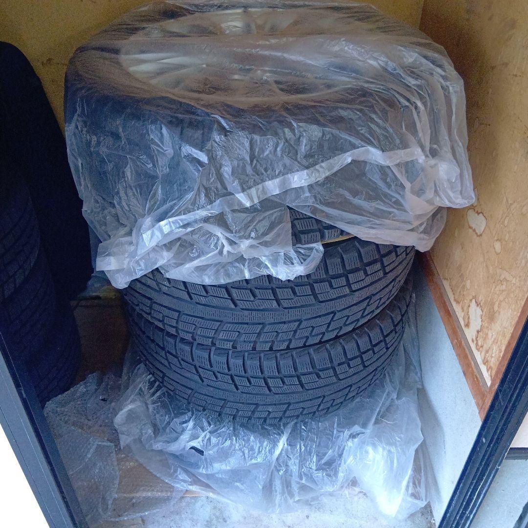 スタッドレスタイヤ　　ヨコハマ　GEOLANDAR