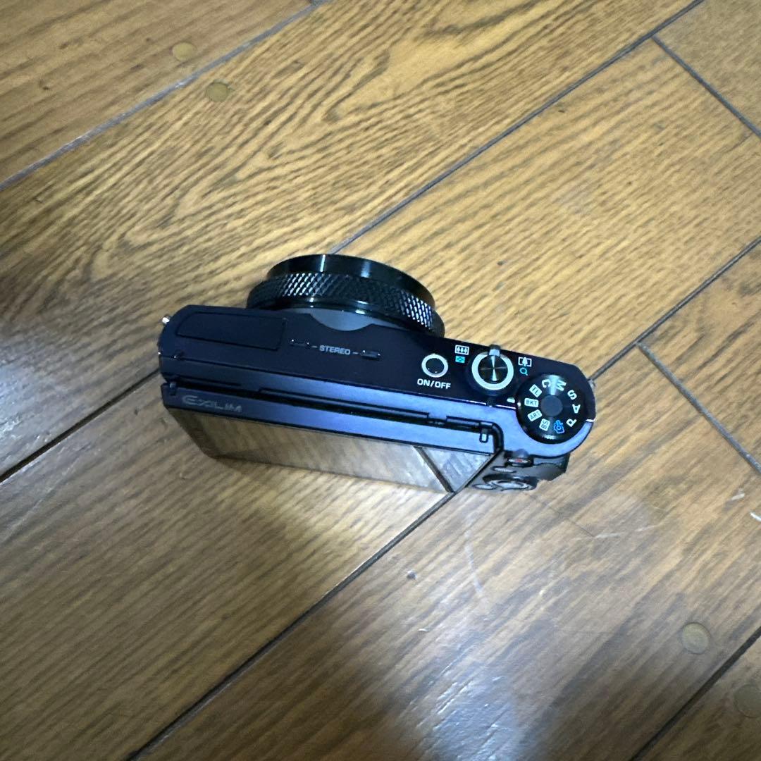 CASIO EXILIM コンパクトデジタルカメラ