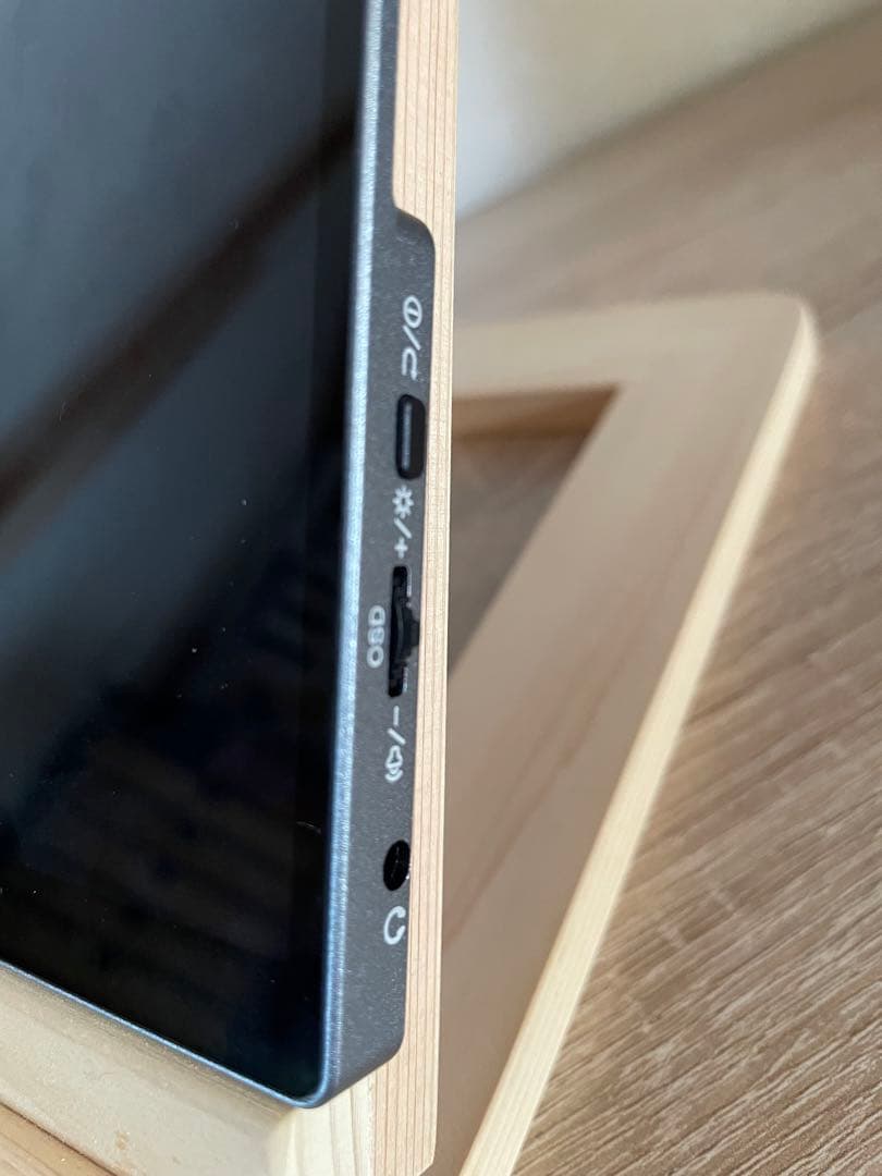 10.5インチ モバイルモニター 【タッチパネル対応】