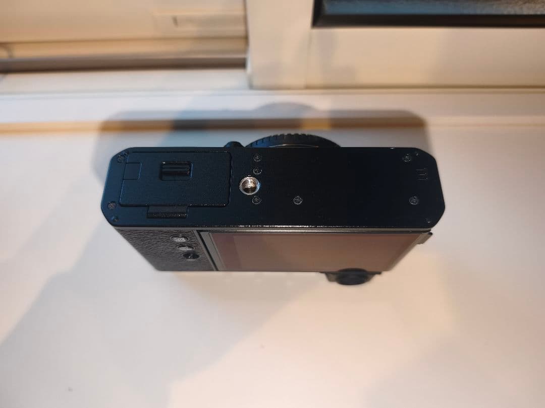 FUJIFILM X-E4 ミラーレス一眼