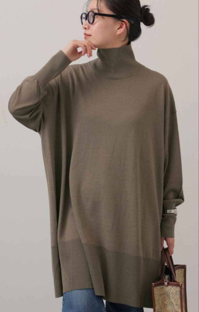 新品未使用！IENA Grossy タートルネックプルオーバー