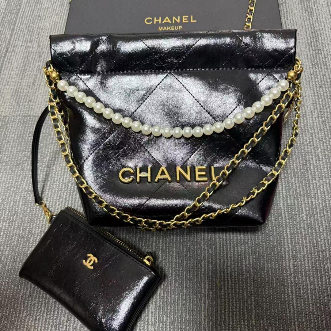 状態良好 ✨ブラック✨ cHaNeL✨サコッシュ パール付き
