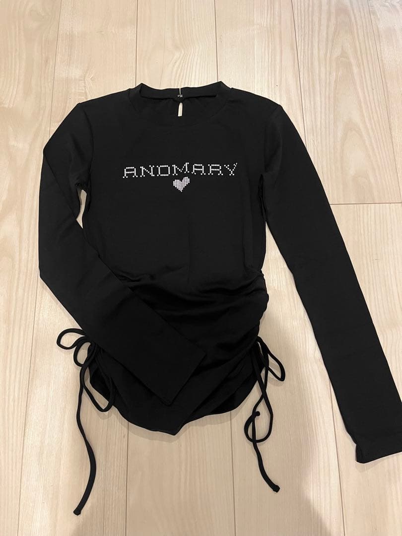トップス ANDMARY Dot mary logo tops black