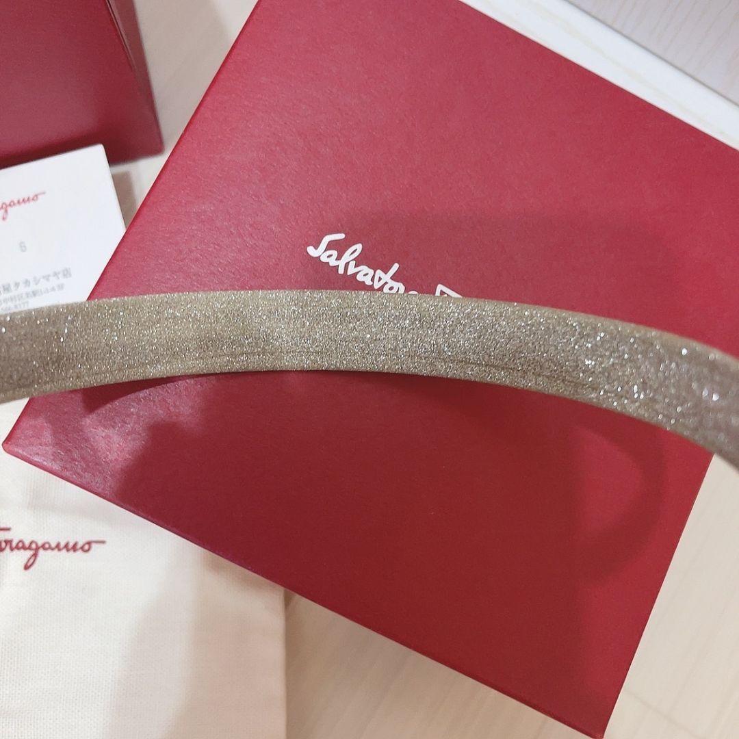 極美品　ferragamo フェラガモ　カチューシャ　グリッター　ラメ　ビジュー