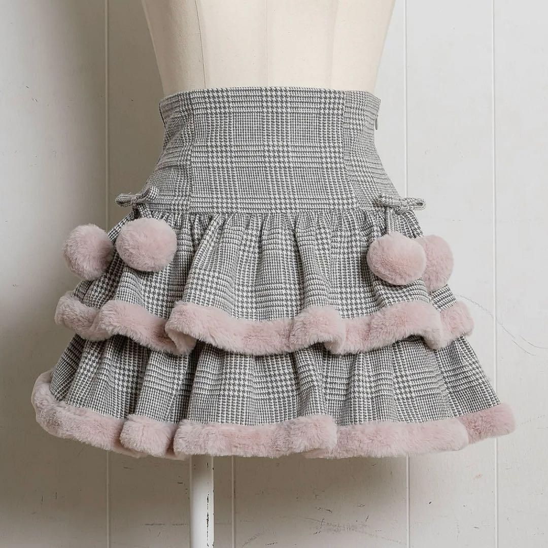 pium ぴうむ　ファー付きティアードミニスカート　グレーチェック