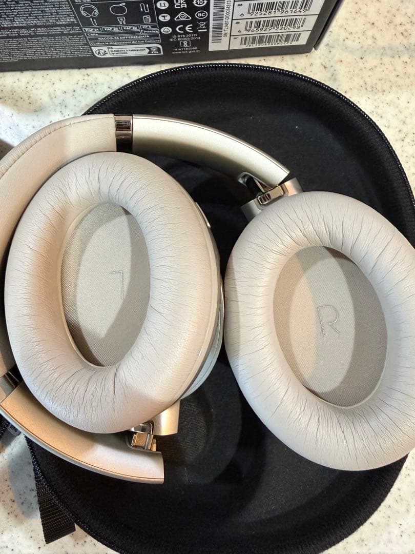 JBL TOUR ONE M2 ワイヤレスヘッドホン