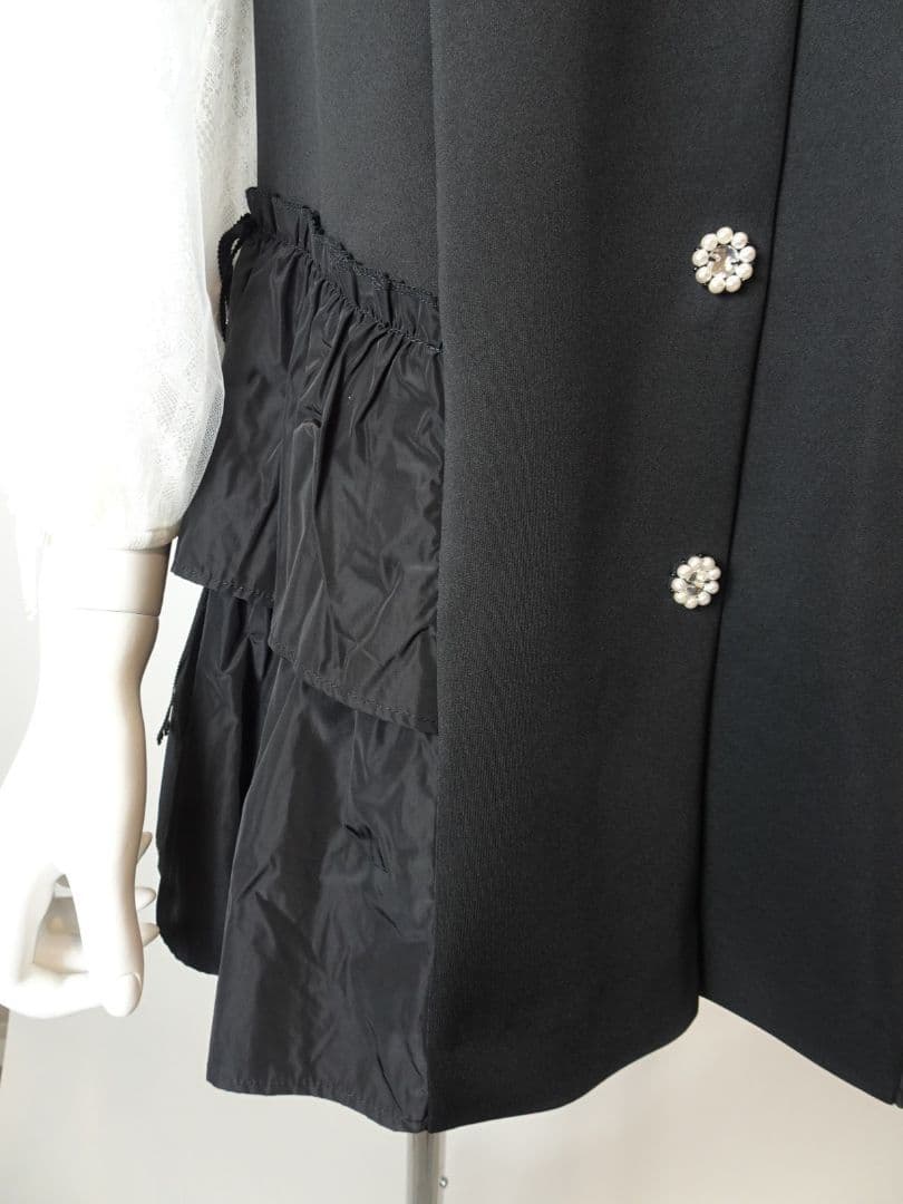 新品　44サイズ ティアードフリルデザインベスト　スーパービューティー