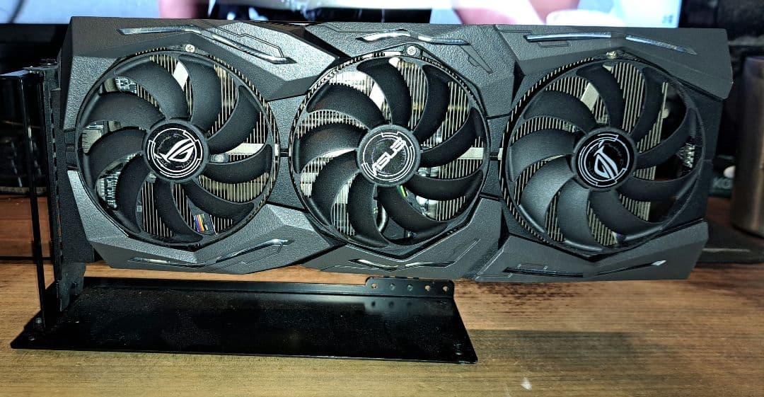 グラフィックボード・グラボ・ビデオカード RX5700XT ROG STRIX GAMING