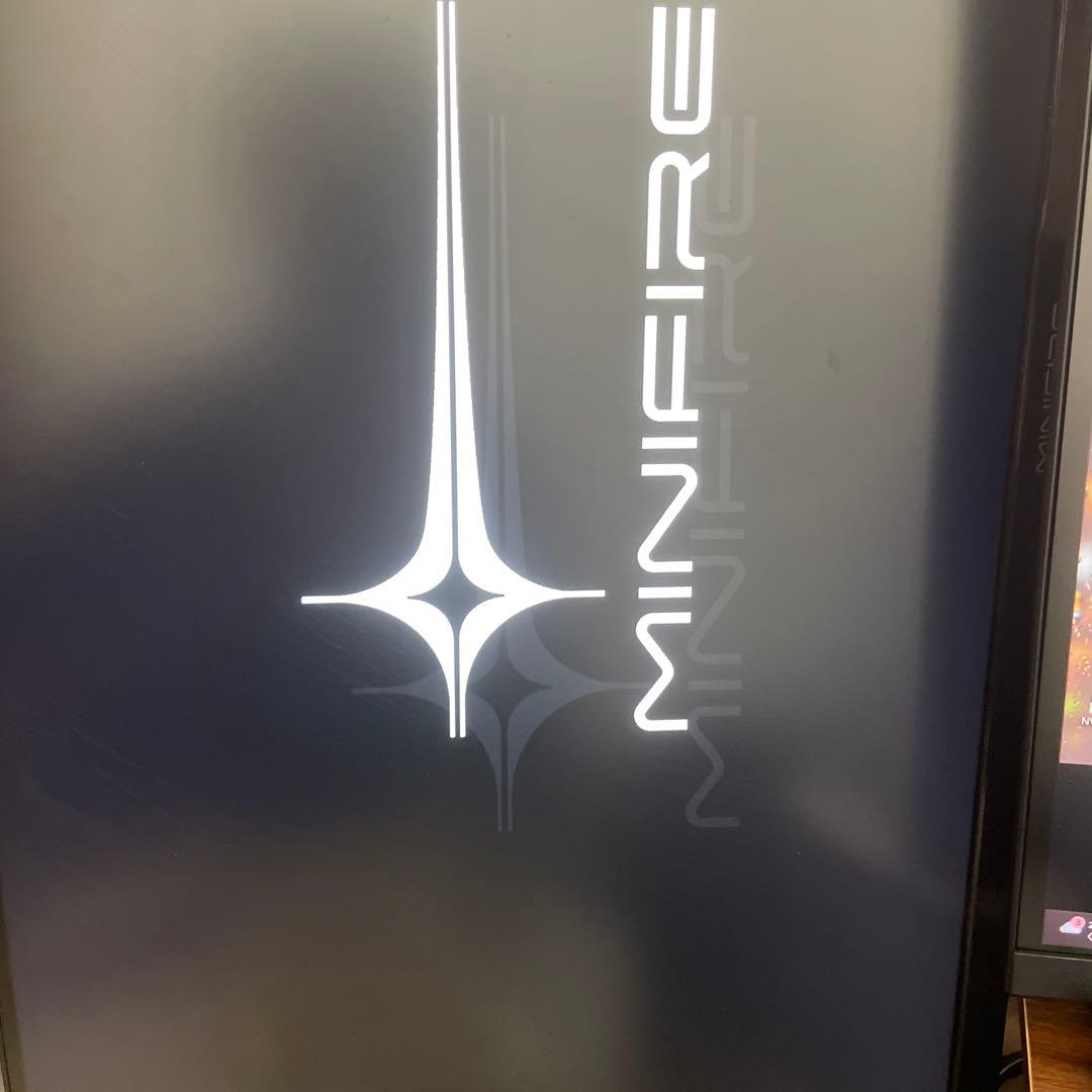 MINIFIRE モニター 180hz
