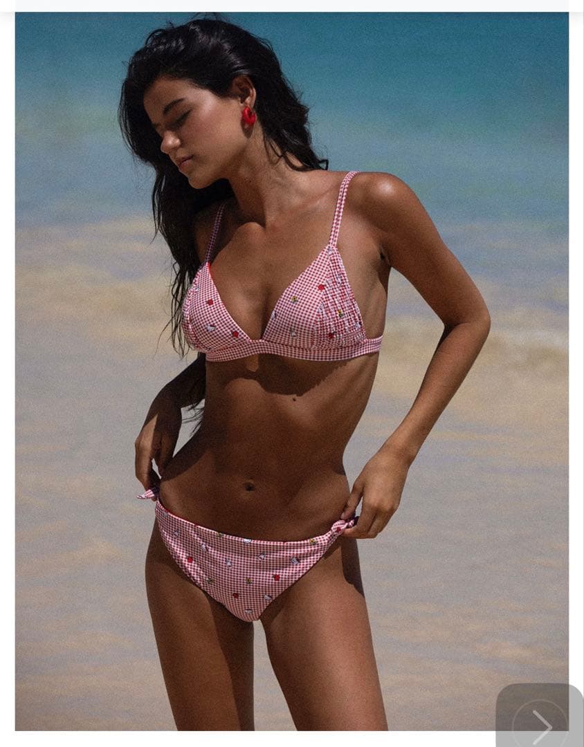 【新品未使用　ALEXIA STAM】Hello Kittyコラボビキニ