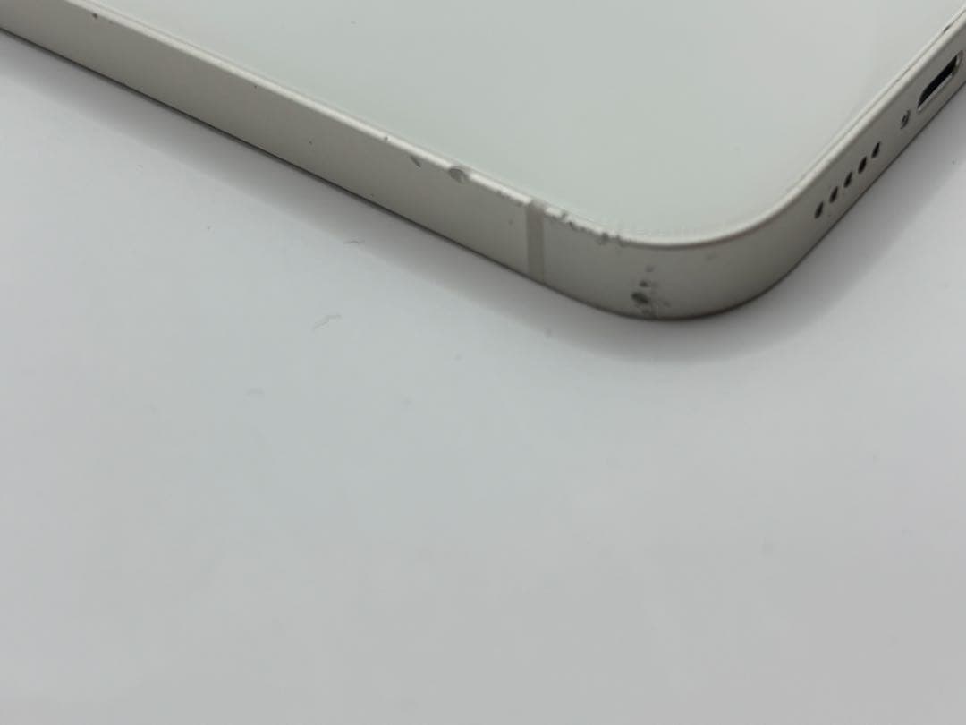 ◆Apple iPhone 13 256GB スターライト SIMフリー◆