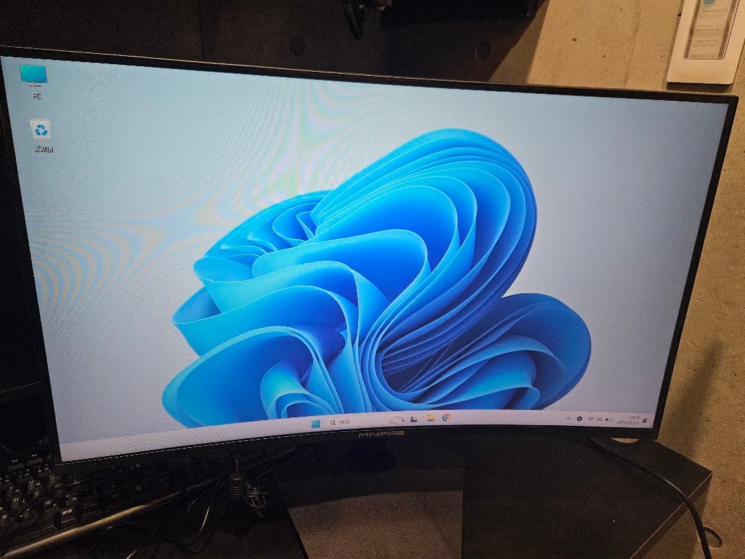 あ　MINIFIRE 27インチ 120Hz モニター
