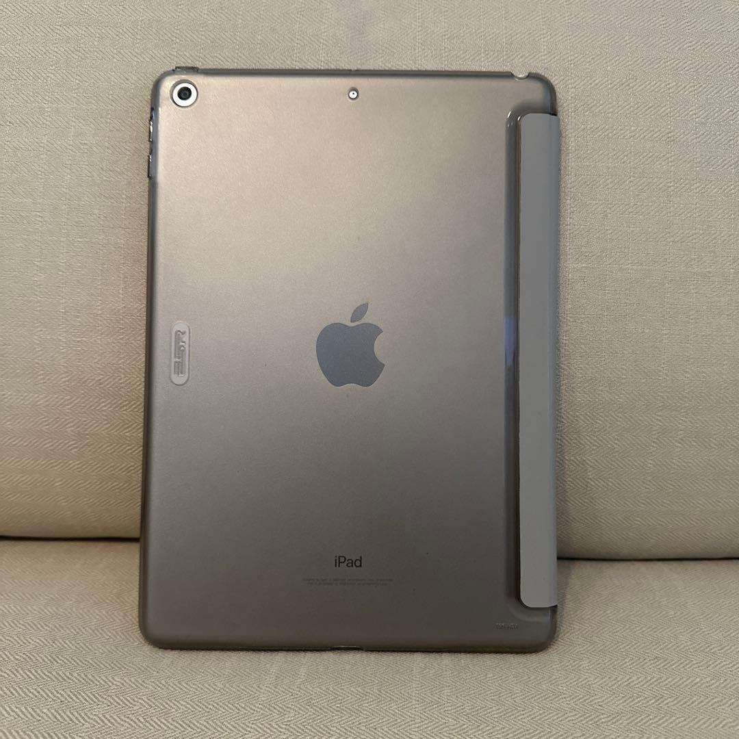 【美品】Apple iPad シルバー　本体　第6世代　32G