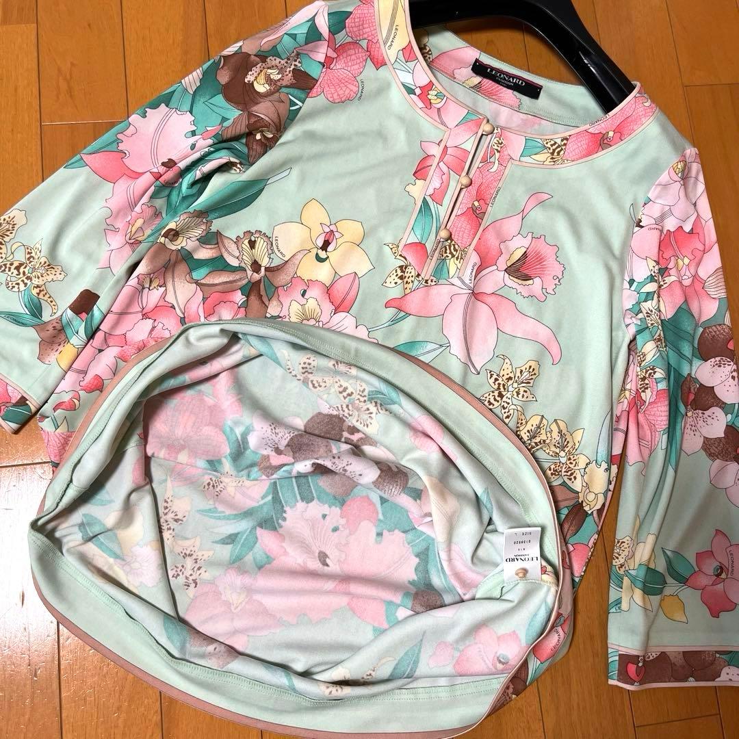 美品✨レオナール カンカン素材 チュニック フレア 多色 花柄 ゆったり L