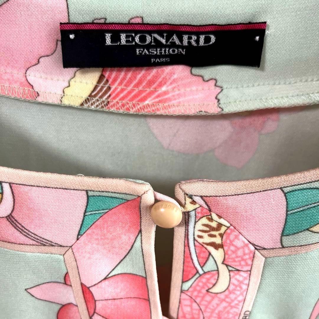 美品✨レオナール カンカン素材 チュニック フレア 多色 花柄 ゆったり L