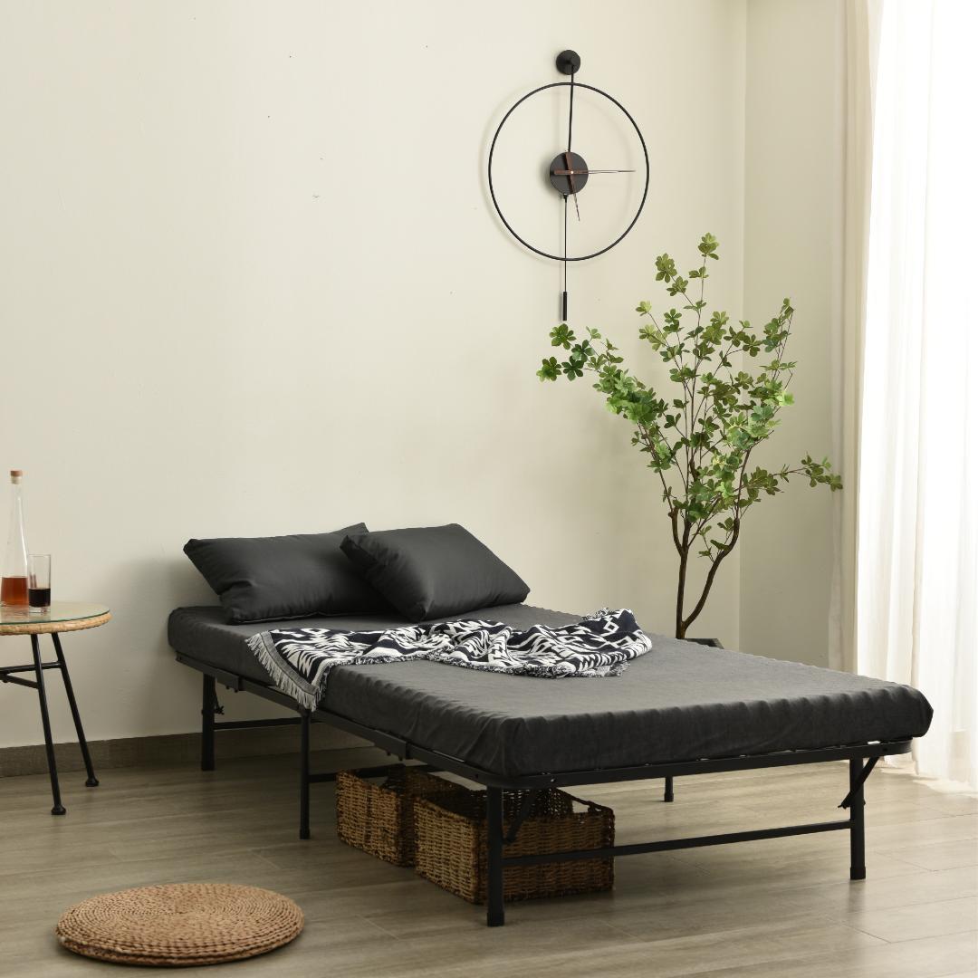 超人気！組立簡単折りたたみベッド （S） 一人暮らし通気性　BLACK