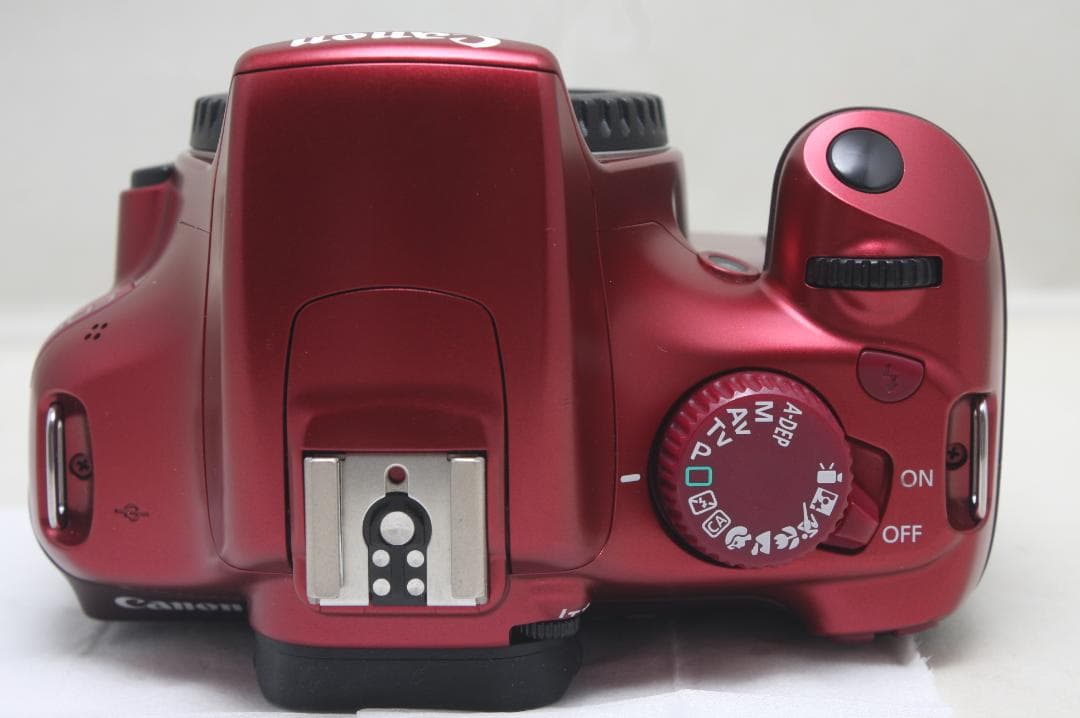 キヤノン EOS Kiss X50 ボディ レッド