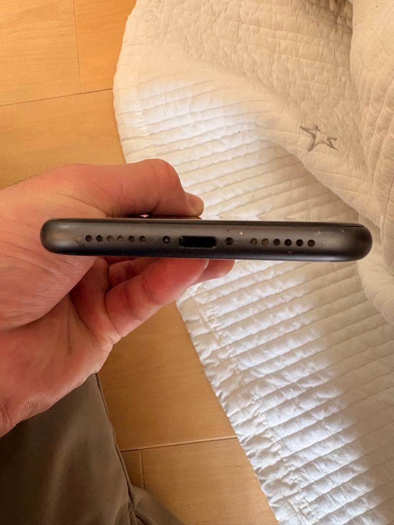 Apple iPhone 11 ブラック　128G