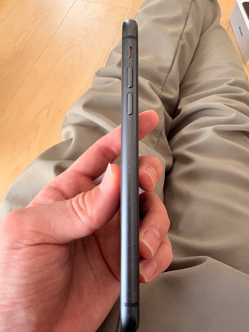 Apple iPhone 11 ブラック　128G