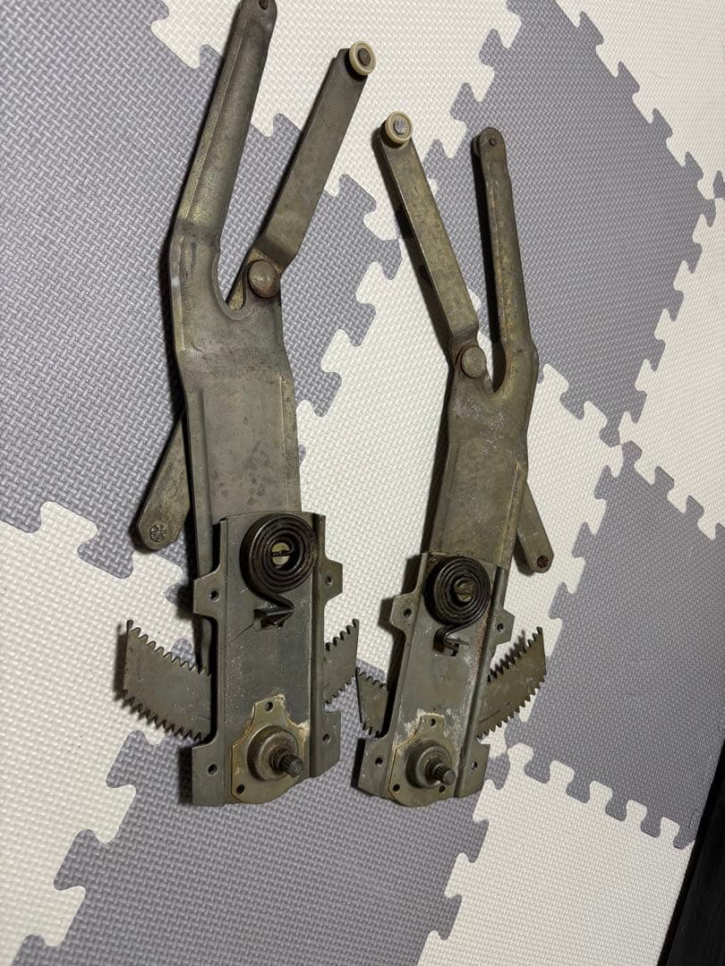 510 ブルーバードクーペ　ドアレギュレター