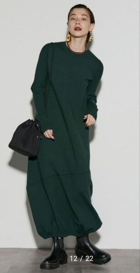 UN3D.　コクーンニットワンピース