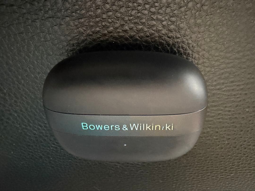 Bowers & Wilkins ワイヤレスイヤホン Pi8