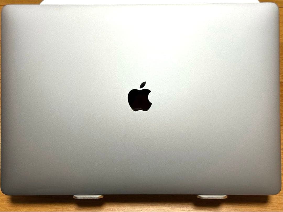 Apple MacBook Pro 16インチ 2019 512GB 16GB