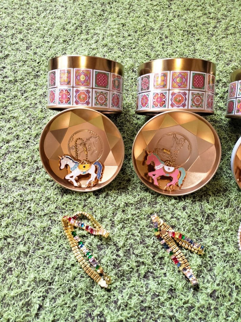 青山デカーボ　ユニコーン缶　ユニコーン　新品未開封　猫のトランプ缶2