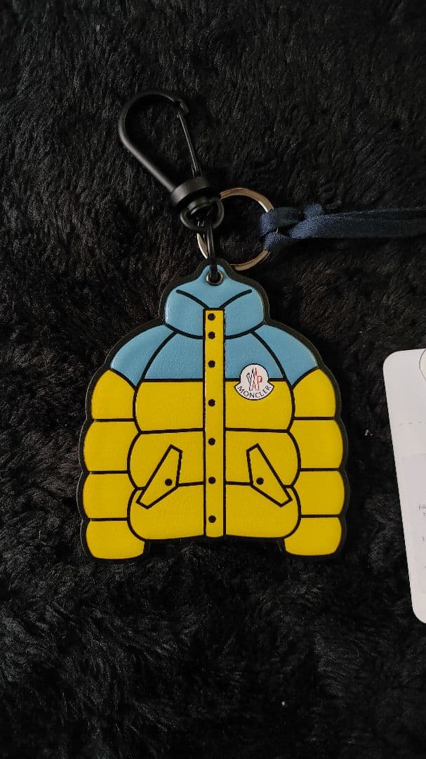 新品‼️MONCLER JACKET KEY RING ダウン キーホルダー