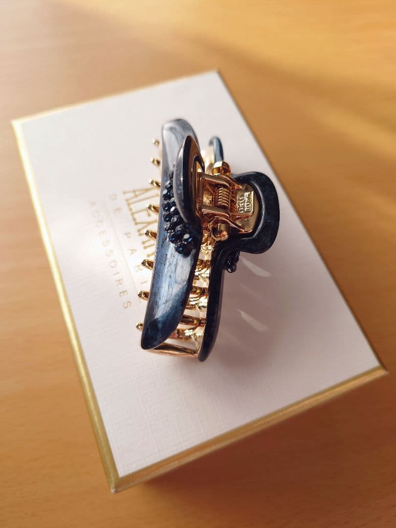 美品 アッカ ACCA ダブルコラーナ クリップ M