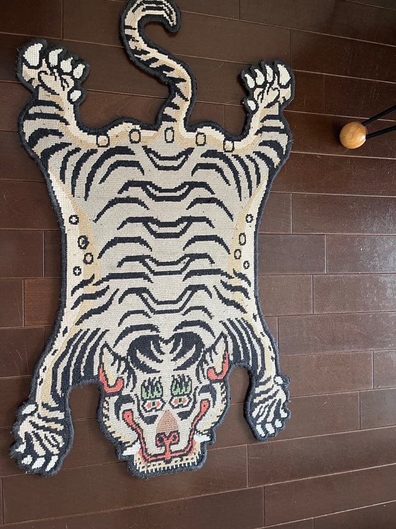 チベタンタイガー　ラグ　S