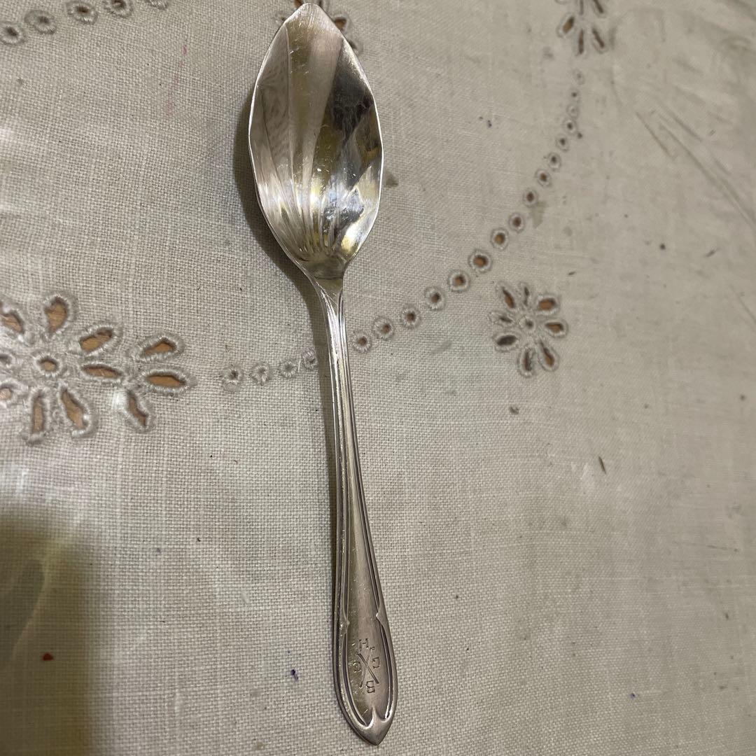664シルバー製シルバープレート装飾スプーン4本セットイギリス