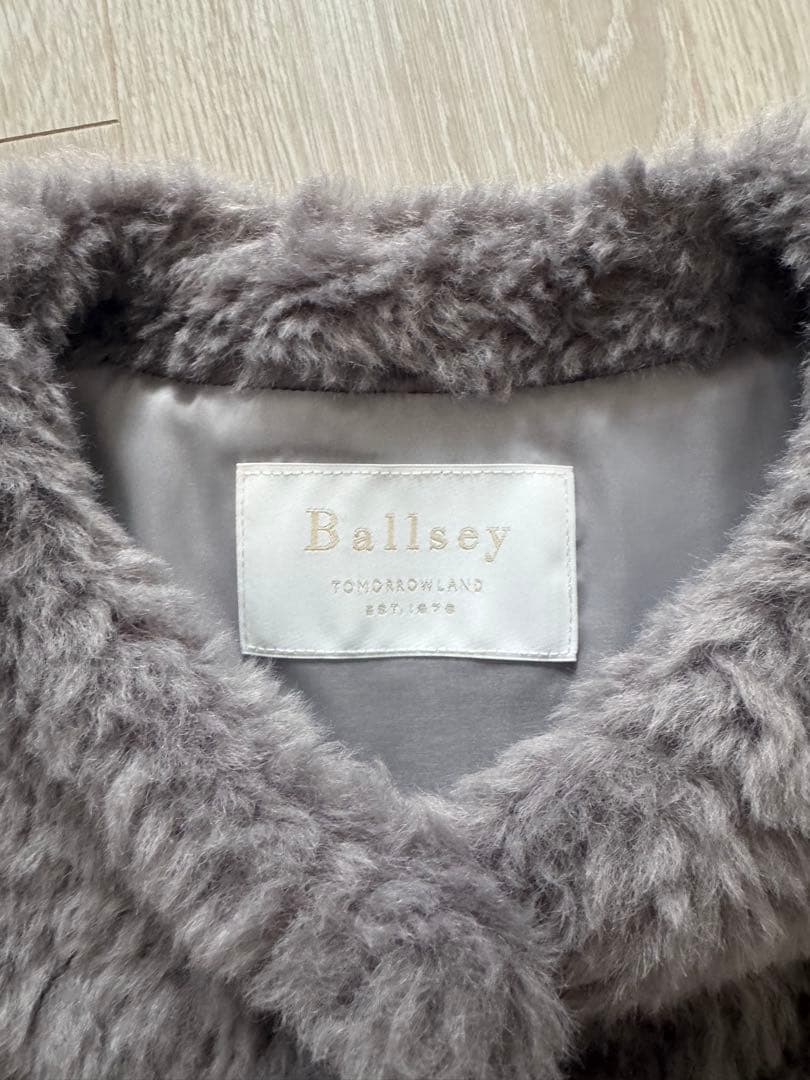 TOMORROWLAND / Ballsey ランダムファーショートベスト