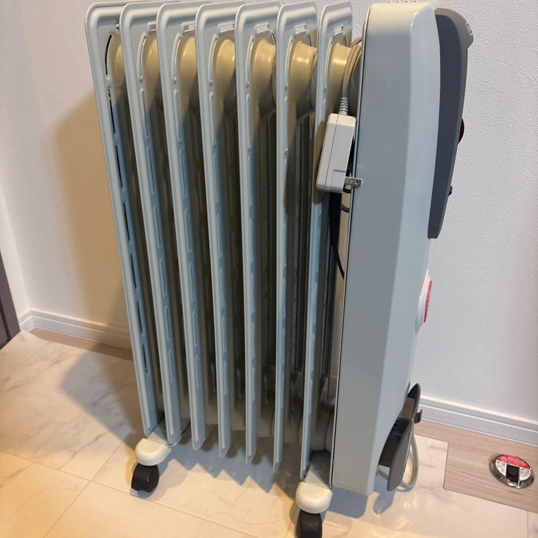 デロンギ　オイルヒーター サーモスタット付き