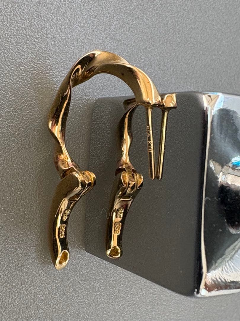 ✨ete✨ハグピアス ツイスト✨K18 925✨片耳✨<No.1531>✨