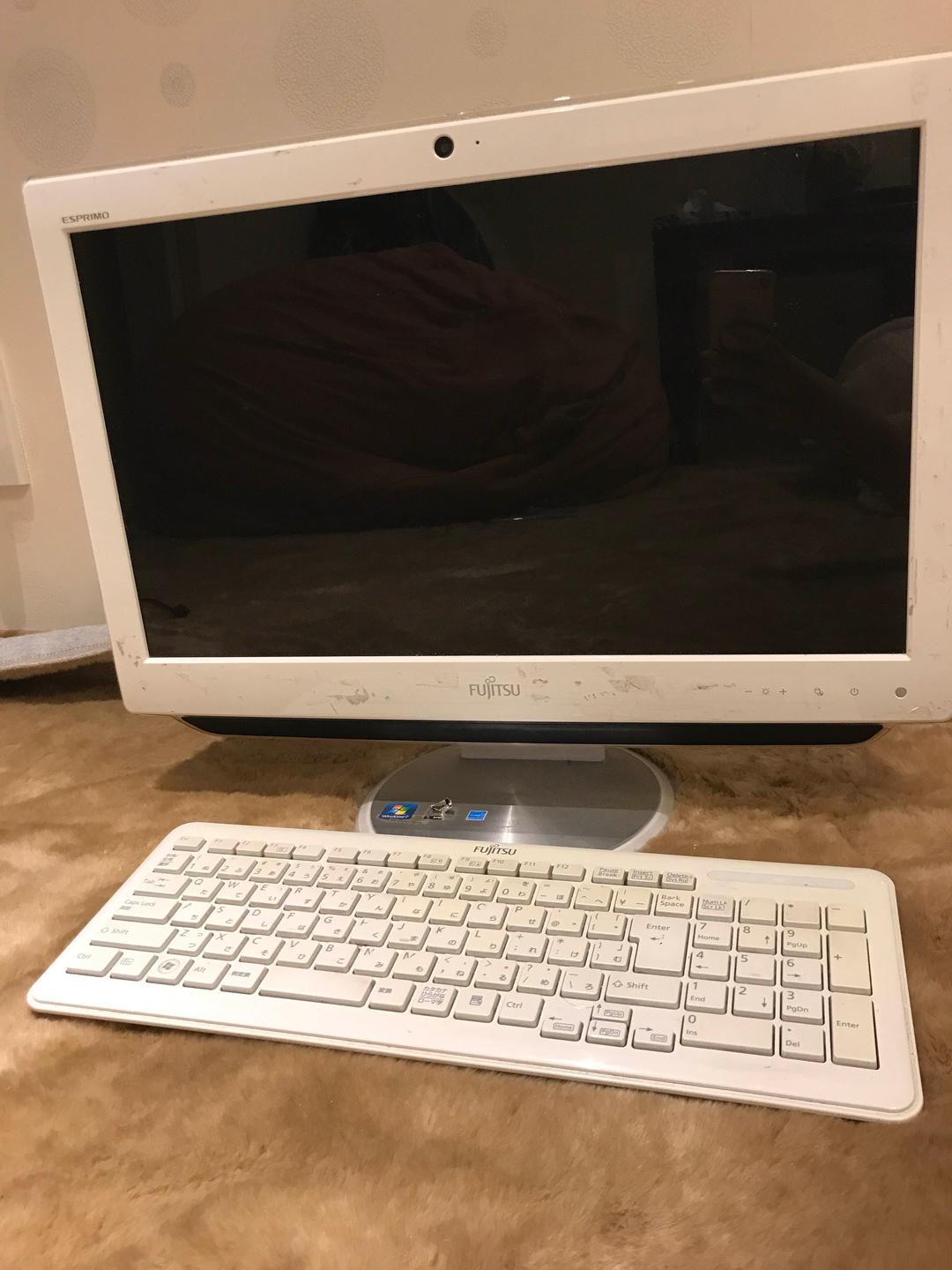 PCデスクトップ 富士通 定価69,800円