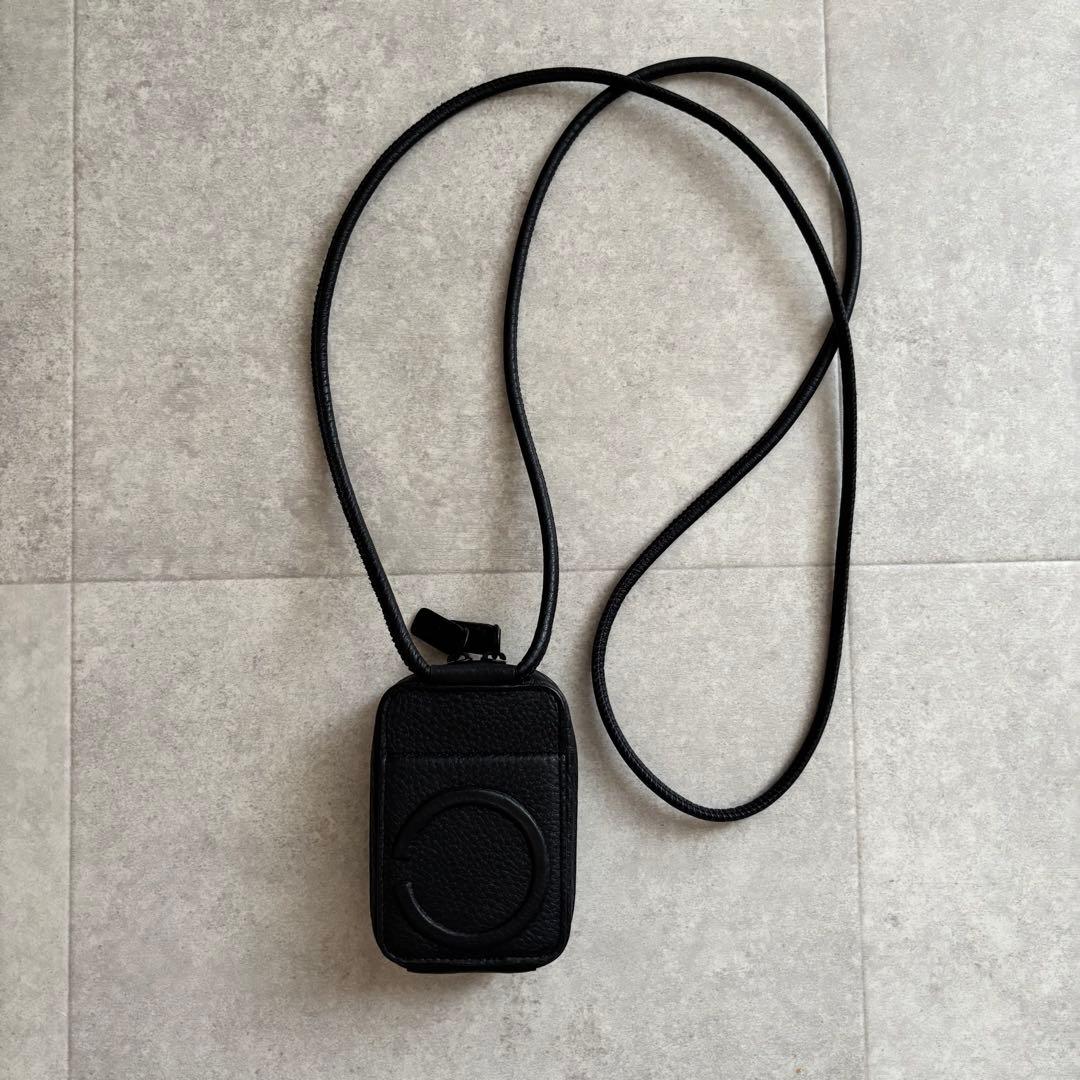 objcts.ioストラップ付マイクロバッグ