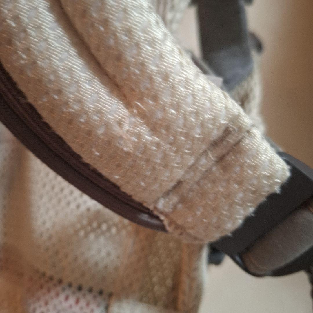 BABYBJÖRN 抱っこ紐 クリーム？　グレー？　ベビーキャリアハーモニー